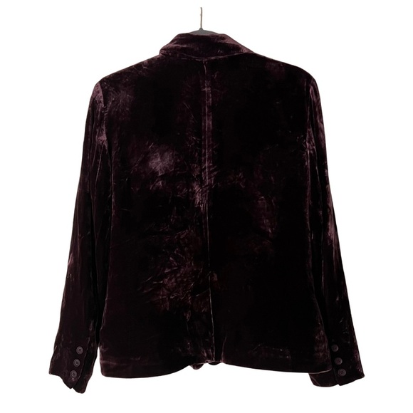 Sundance Sofia Crushed Velvet Wolfe
Purple Blazer, Size 8P - Picture 3 of 13